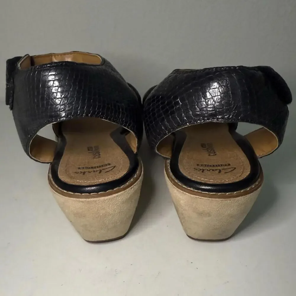 CLARKS Hazelle Black Snake-Embossed Leather Wedge Comfort Sandals Size 10